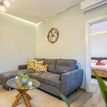 Apartament Lotus With Free Parking Sofia