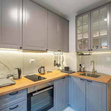 Lotus With Free Parking Apartmán