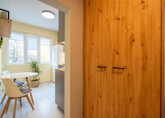 Lotus With Free Parking Appartement