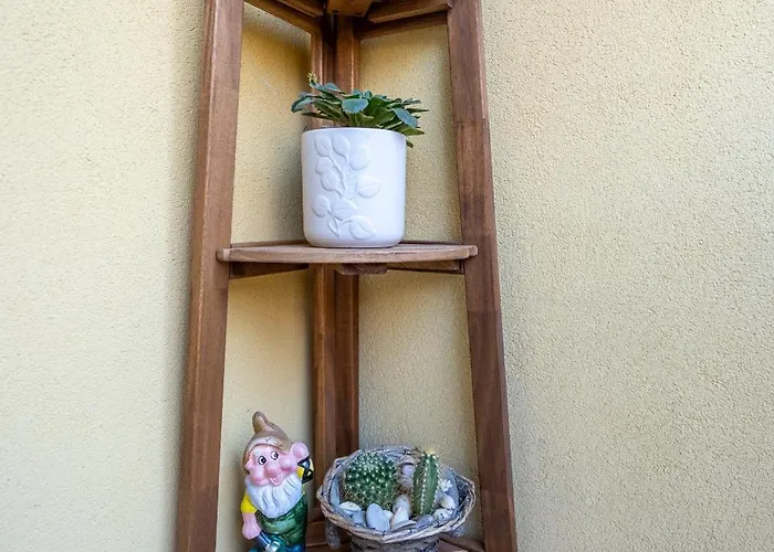 Lotus With Free Parking *