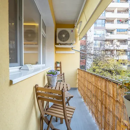 Lotus With Free Parking صوفيا